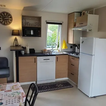 Campsite Mobilhome 6 Personnes Climatisation, Tv, Lave-vaisselle, 2 Salle De Bain, 3 Au Les Vignes A Dans Les Landes Avec Piscine, Lit-et-Mixe